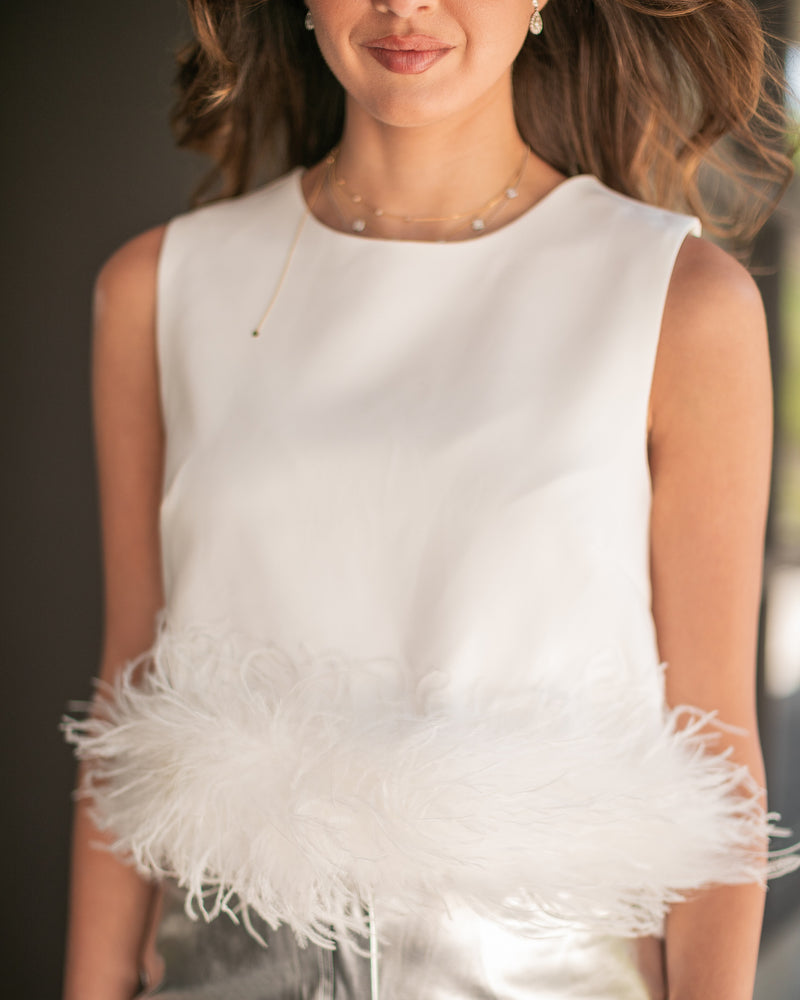 FLIRTY FEATHER TOP-WHITE