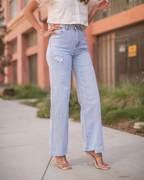 MATERIAL GIRL MOM JEANS- LIGHT WASH